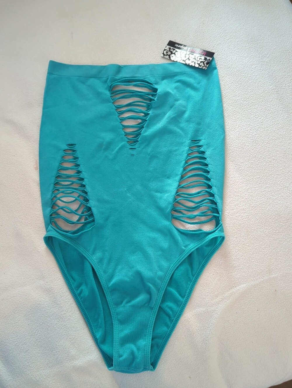 Icy Hot SEXY Women’s Lingerie Size Small/Medium NWT Caesar Color